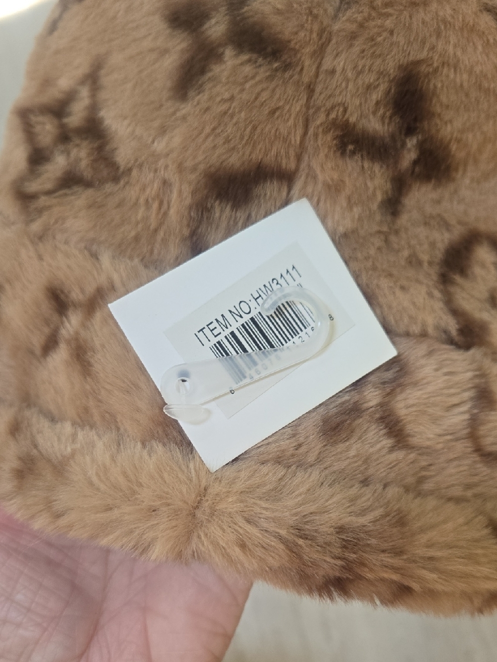 New Designer Inspired Faux Fur Bucket Hat - Picture 3 of 5